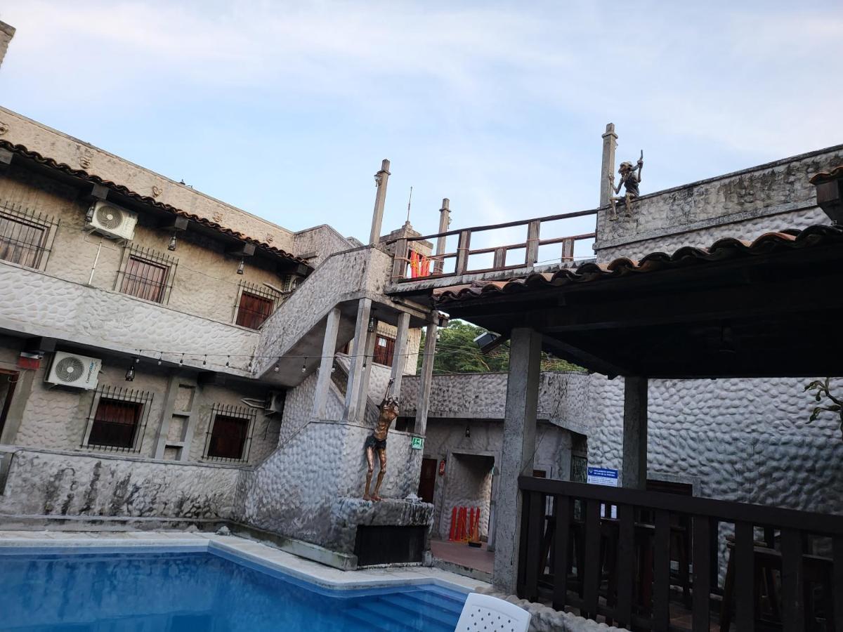 Hostal Casa De Las Gargolas Amapala Exterior photo